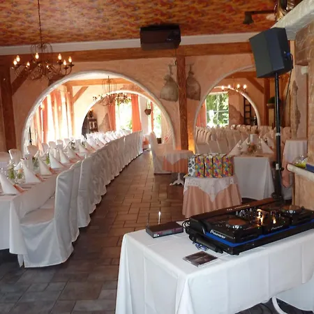 Studentenmuehle - Restaurant 호텔 놈본