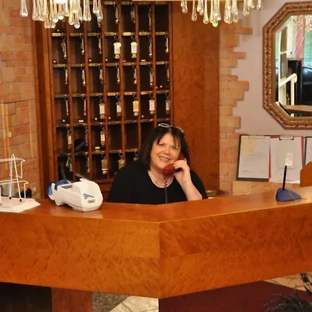 Studentenmuehle - Restaurant 호텔 놈본